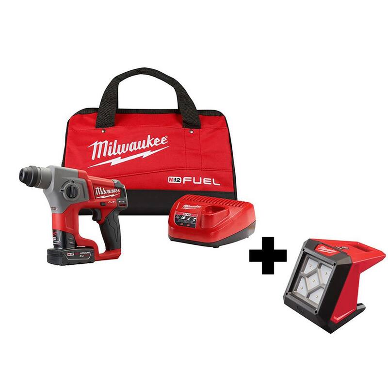 Juego de martillo rotativo Milwaukee M12 FUEL de 12V con tecnología de iones de litio sin escobillas de 5/8 de pulgada SDS-Plus con luz LED de inundación M12 - 2416-21XC-2364-20.