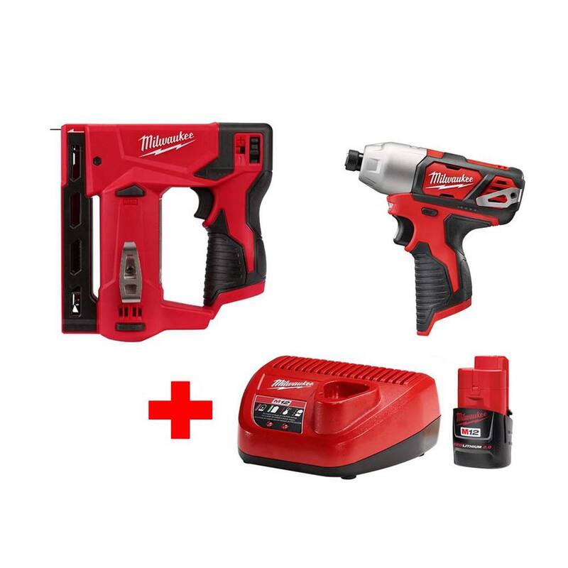 Milwaukee M12 12V Lithium-Ion Inalámbrico combo de Kit de Impacto Hexagonal de 1/4 de pulgada y Grapadora de Corona de 3/8 de pulgada con (1) batería de 2.0Ah y cargador - 2462-20-2447-20-48-59-2420.
