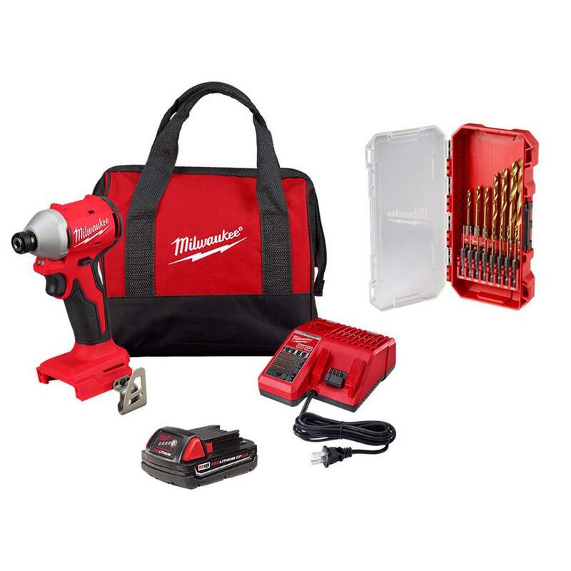 Kit de controlador de impacto inalámbrico compacto Milwaukee M18 18V Lith-Ion con motor sin escobillas, incluye una batería de 2.0 Ah, cargador y juego de puntas de taladro (15 piezas) - 3650-21P-48-89-4670