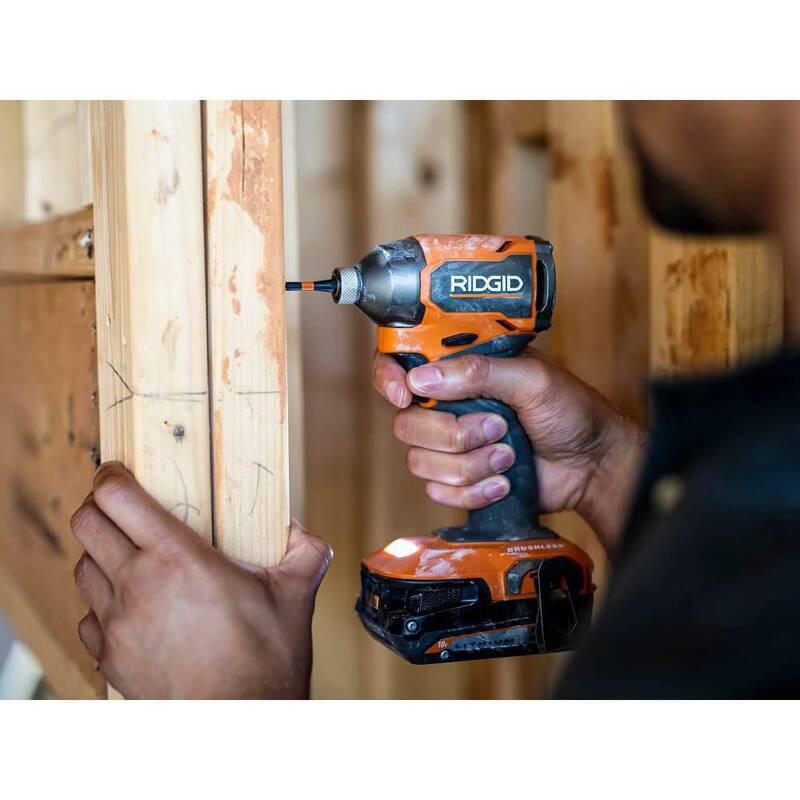 Kit de Atornillador de Impacto Inalámbrico Brushless Subcompacto de 18V RIDGID con Batería de 2.0 Ah, Cargador y Bolsa de Herramientas - R872311K