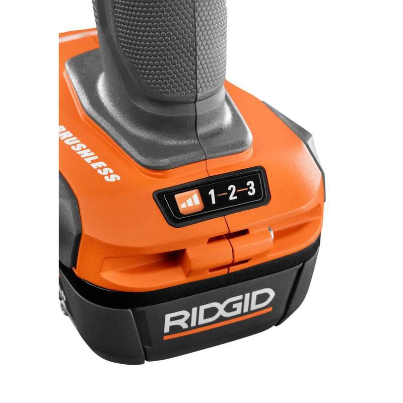 Atornillador de impacto inalámbrico sin escobillas de 18V RIDGID con 3 velocidades y batería de iones de litio de 18V 4.0 Ah - R862311B-AC87004