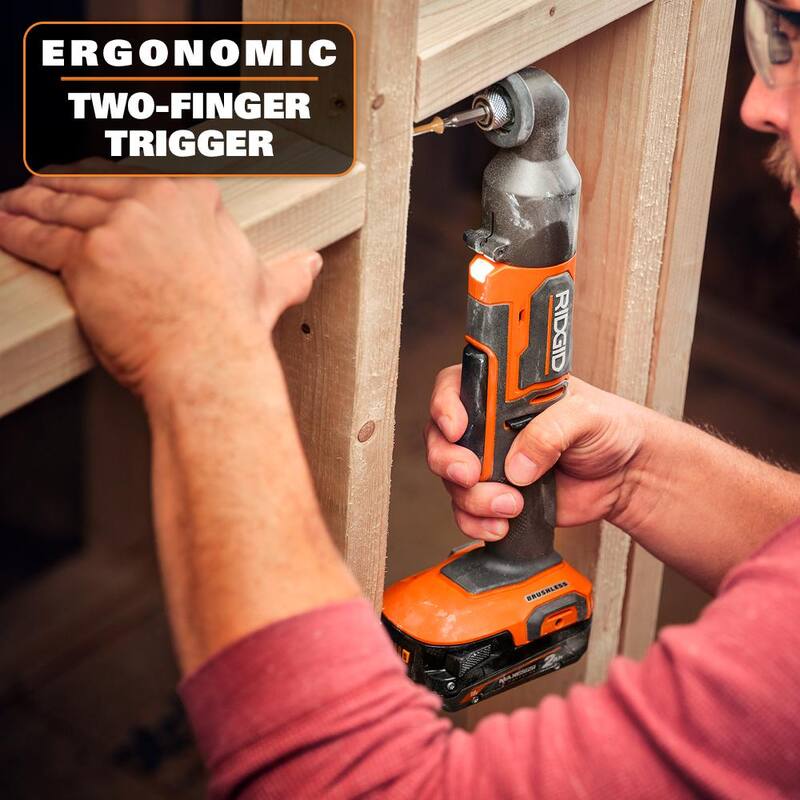 Kit de baterías RIDGID 18V (2) 4.0 Ah y cargador con Taladro de Impacto Angular Derecho Inalámbrico Subcompacto de 18V Brushless - AC93044SBN-R87730B