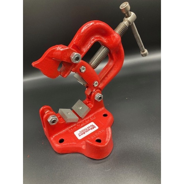 Milwaukee Tool & Equipment Milwaukee 4M Hinged Pipe Vise - 1204000