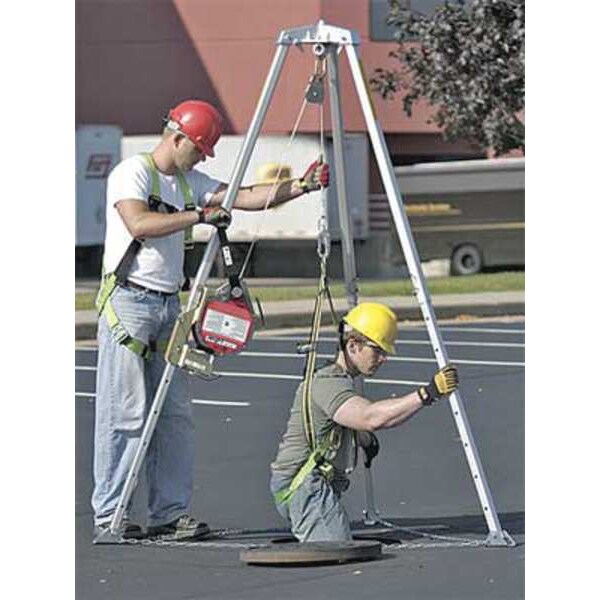 Honeywell Miller Miller 9-Ft. 2.7 M High-Strength Aluminum Tripod - 51X/9FT