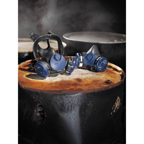 Moldex Full Face Respirator, 9000 Series, Not Rated, Bayonet, Size M 0 Cartridges Included - 9002