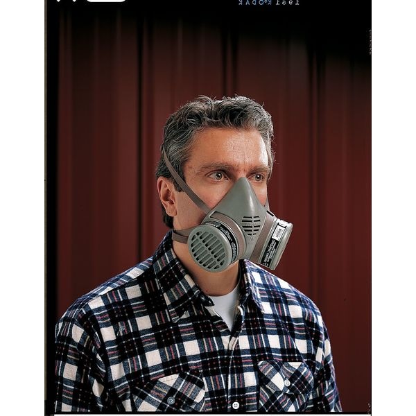 Moldex Half Mask Respirator, 8000 Series, Not Rated, Snap-In Gasket, Size M 0 Cartridges Included - 8002