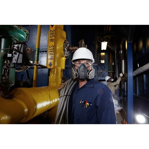 3M Half Mask Respirator, Rugged Comfort 6500 Series, Not Rated, Bayonet, Size L 0 Cartridges Included - 6503QL