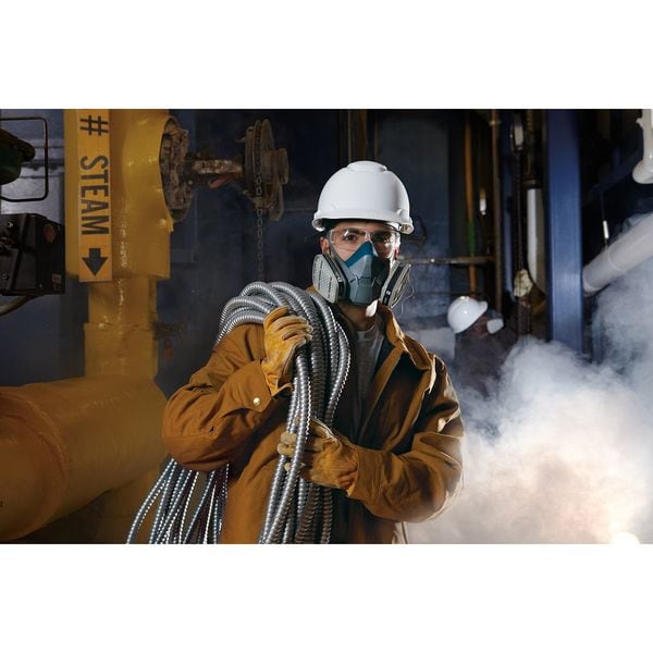 3M Half Mask Respirator, Rugged Comfort 6500 Series, Not Rated, Bayonet, Size M 0 Cartridges Included - 6502