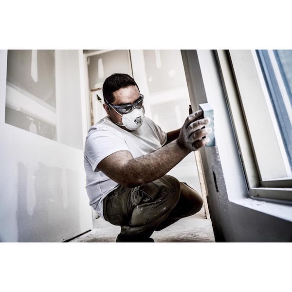 Scotch 3M N95 Sanding and Fiberglass Respirator White 2 pk - 8200H2-C