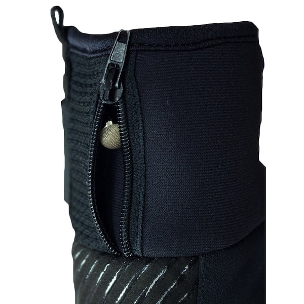 Refrigiwear Cold Protection Gloves, Synthetic Leather with Silicone Grip Palm, Tricot Lining, Black, XL - T679RBLKXLG