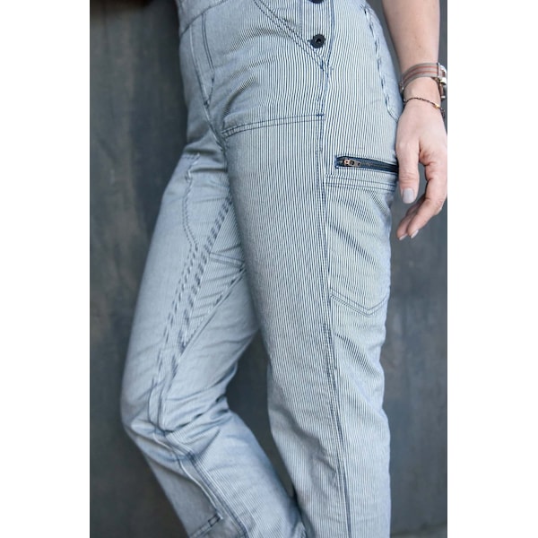 Dovetail Workwear Freshley Overall, Lightweight Stretch Denim (99% Cotton/1% Spandex), 8 oz Fabric Weight, 30 Inseam - DWF19O1D-101-2X30
