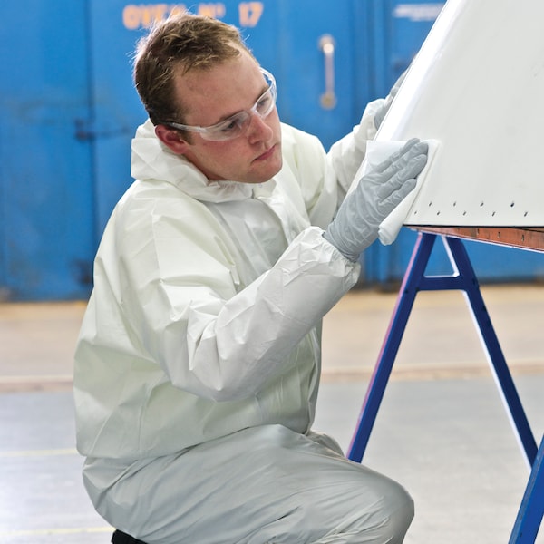 Kleenguard Disposable Coverall, Hooded, 4XL, KleenGuard(TM) A35, Zipper, Elastic Cuff, Elastic Ankle, 25 PK - 38938