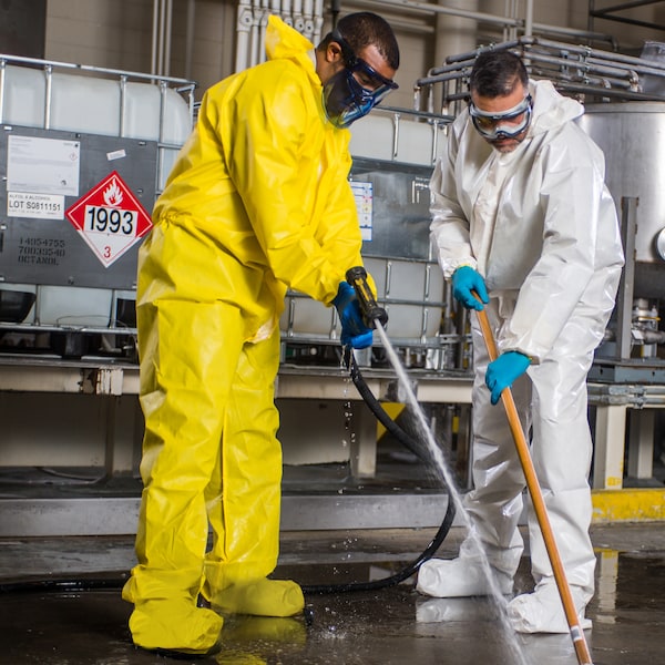 Kleenguard Disposable Coverall, Hooded, M, KleenGuard(TM) A71, Zipper, Elastic Cuff, Elastic Ankle, Taped Seam - 46770