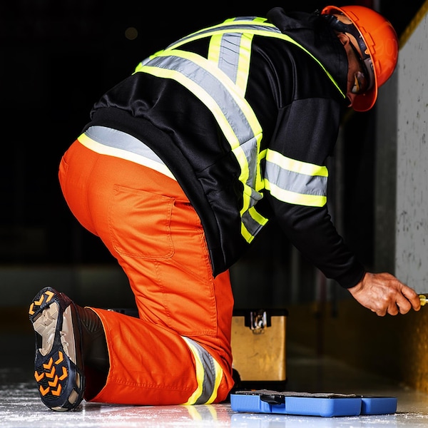 Due North Indoor/Outdoor Spikeless Traction Aid, PR - V3553570-L/XL