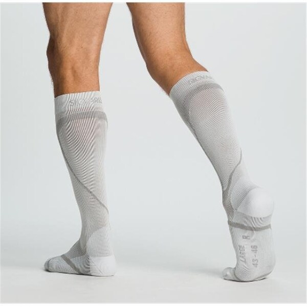 Sigvaris Sigvaris Performance Sock 412CSS00 20-30mmHg Ankle Closed Toe; Calf Socks - White; Sort Small - 412CSS00