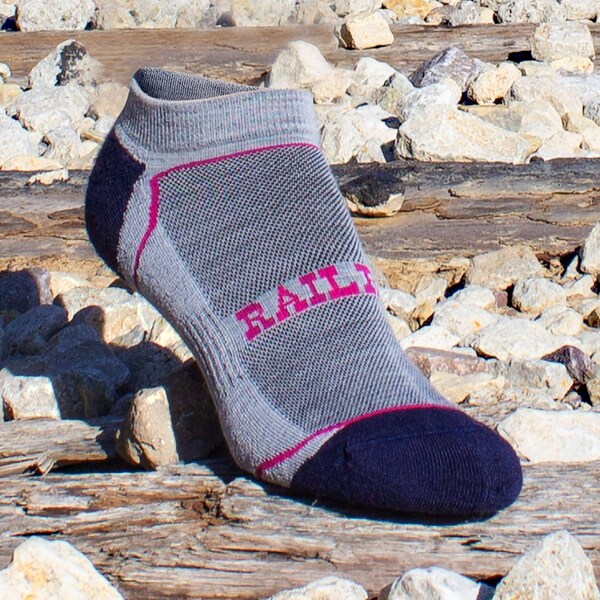 Railroad Sock Outdoor No Show Socks, Size 5-10 W/4-7.5 M, Navy/Pink, 2PK - OD291NSP
