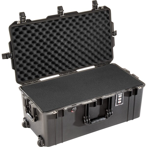 Pelican Pelican Aircase w Foam, 9.72 in, PrPu, Blk - 016260-0000-110
