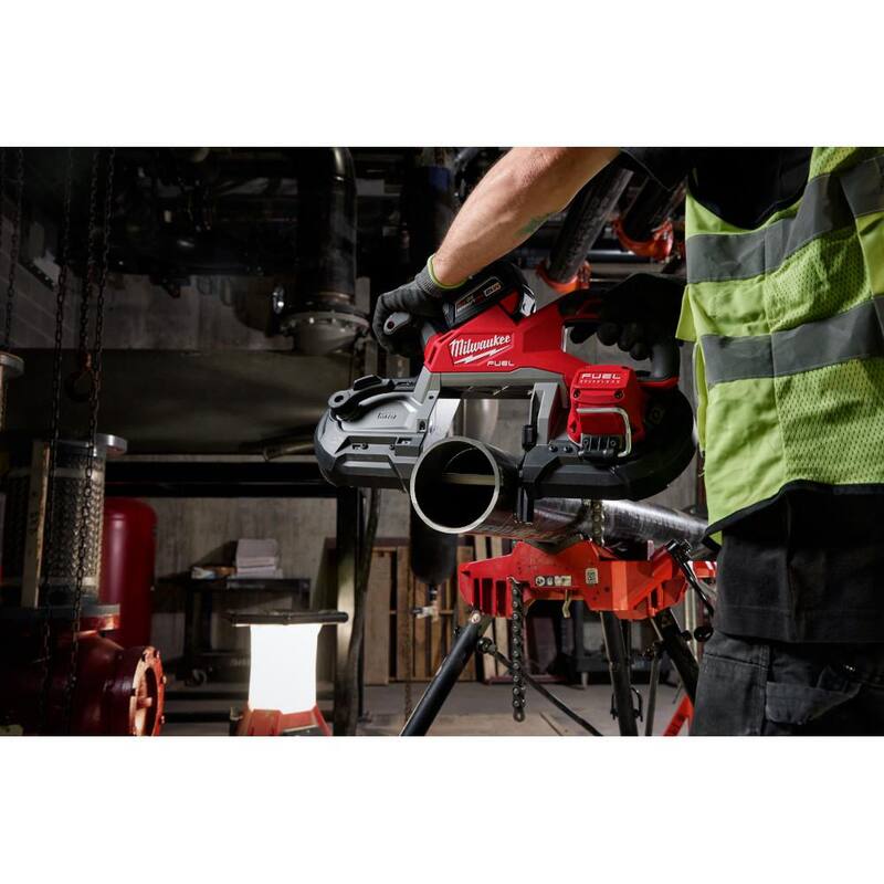 Si estás buscando información sobre una sierra de cinta inalámbrica Milwaukee M18 FUEL 18V Lithium-Ion Brushless de corte profundo (sólo la herramienta), este es el producto que necesitas - 2929-20.