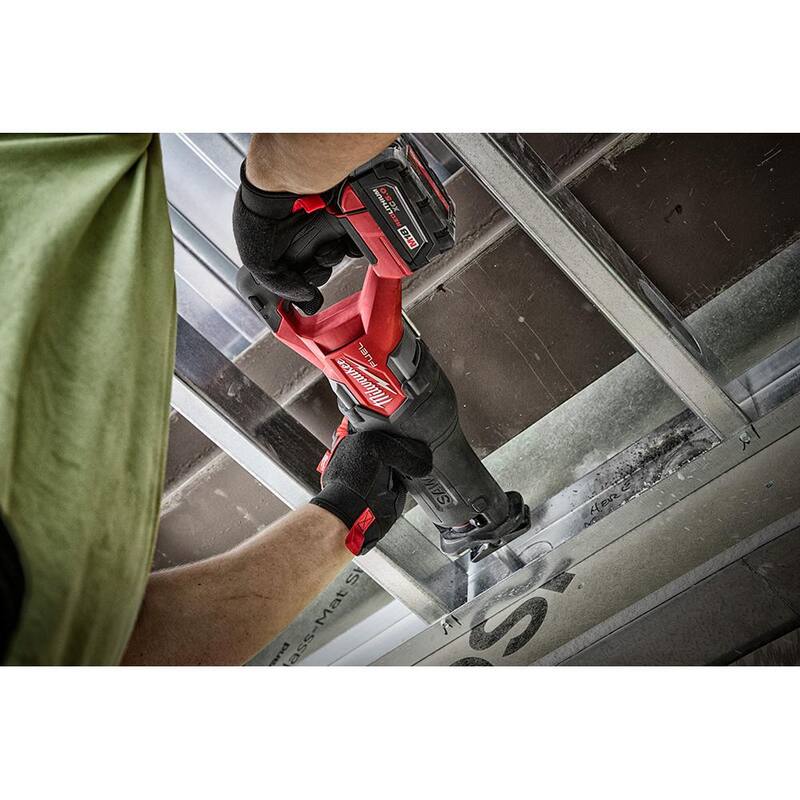 Milwaukee M18 FUEL 18-Volt Lithium-Ion Brushless Cordless SAWZALL Reciprocating Saw Kit with Drywall Screw Gun - 2821-22-2866-20

Kit de sierra reciproca inalámbrica sin escobillas Milwaukee M18 FUEL de 18 volts con pistola para tornillos de tablaroca - 2821-22-2866-20