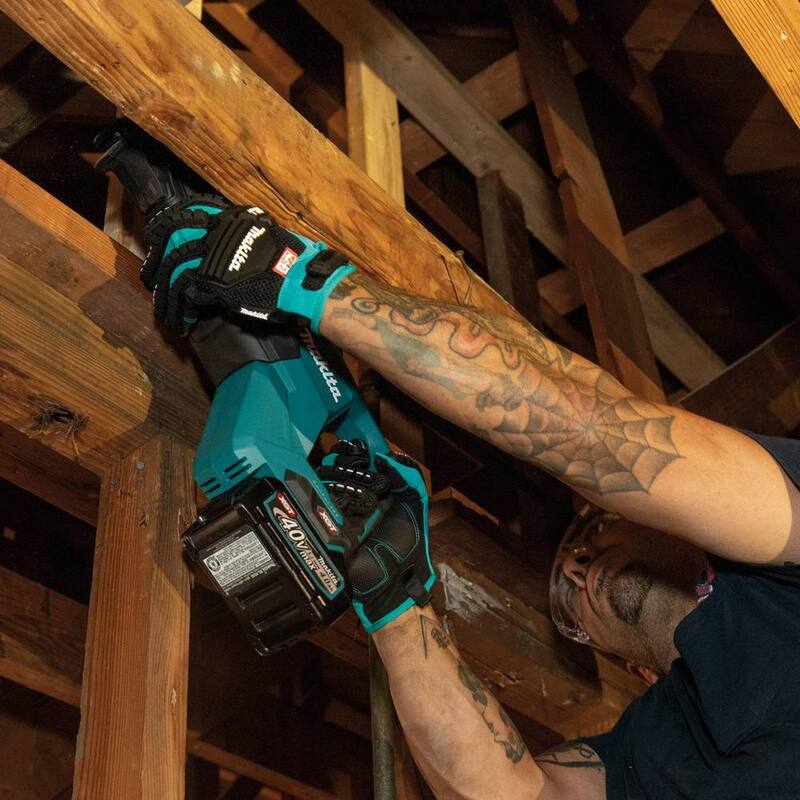 Kit de sierra orbital reciproca inalámbrica sin escobillas Makita 40V max XGT AVT, 4.0Ah - GRJ02M1