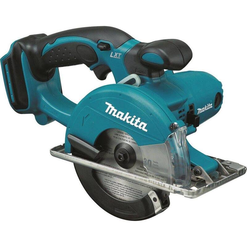 Si, esto sería "Sierra para corte de metal inalámbrica de 5-3/8 in. Makita 18V LXT de ion de litio (solo herramienta) - XSC01Z"