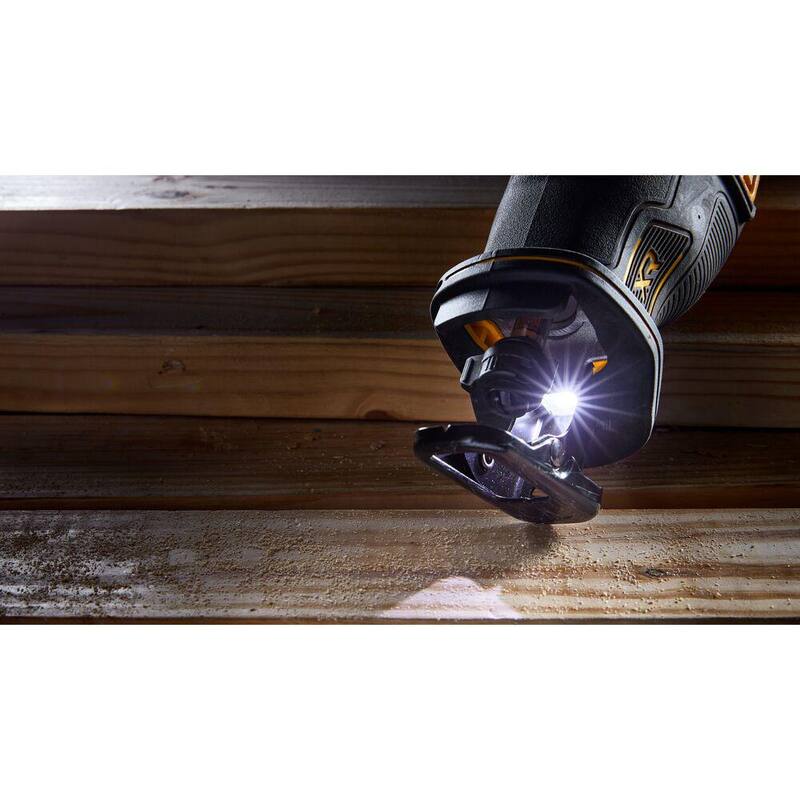 Sierra reciproca sin escobillas inalámbrica DEWALT 20V MAX XR y trinquete inalámbrico de 3/8 de pulgada ATOMIC 20V MAX (solo herramientas) - DCS382BWDCF513B