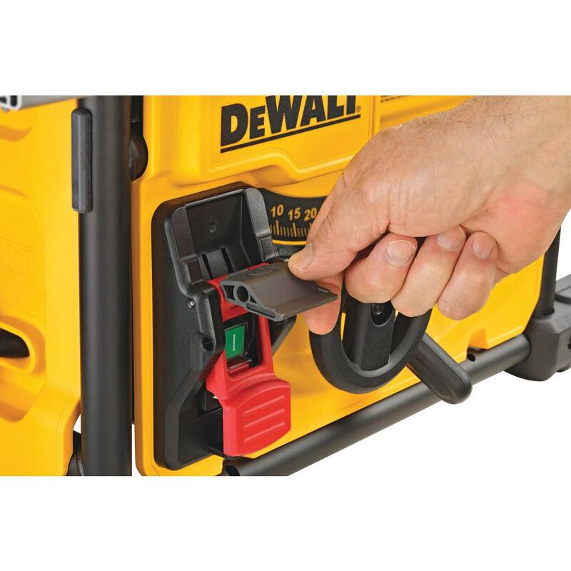 Siendo fiel a la petición de no traducir la marca del producto, el título traducido sería: "Sierra de mesa para sitio de trabajo compacta DEWALT de 15 amperios con soporte para sierra de mesa compacta - DWE7485WDW7451"