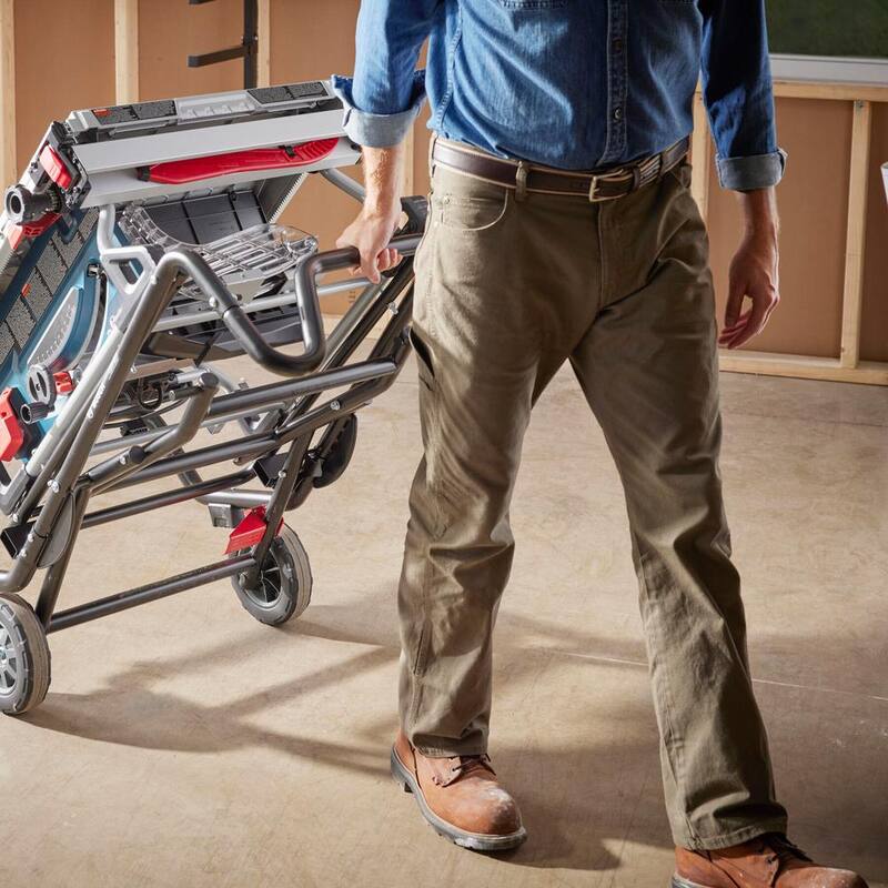 Si estamos hablando de un producto de la marca Bosch, el título traducido sería: Sierra de mesa para sitio de trabajo de 15 amperes con cable de 10 pulgadas y base de elevación por gravedad - GTS15-10