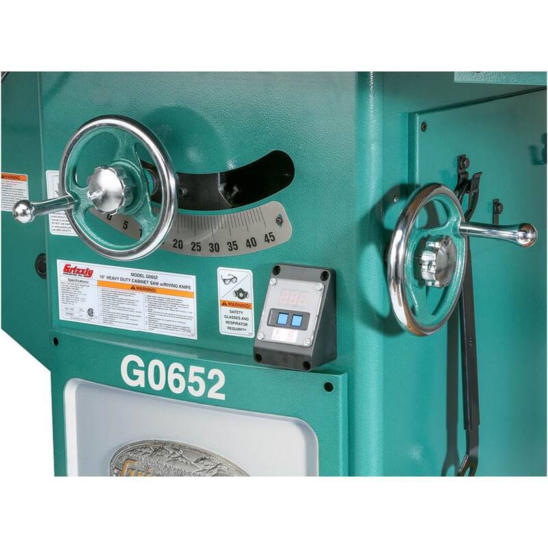 Si no debes traducir la marca del producto, el título en español sería: Sierra de mesa de gabinete pesada de 10 pulgadas y 5 HP de Grizzly Industrial - G0652