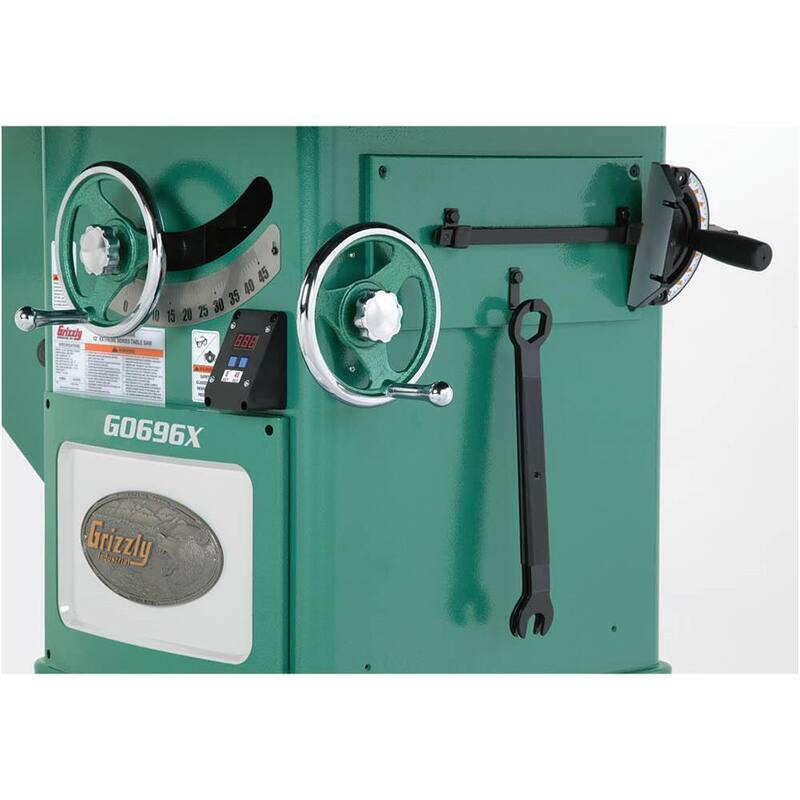Si la traducción no involucra la marca del producto, el título sería: Sierra de mesa de la serie Extreme de 12 pulgadas y 5 HP 220V de Grizzly Industrial - G0696X.