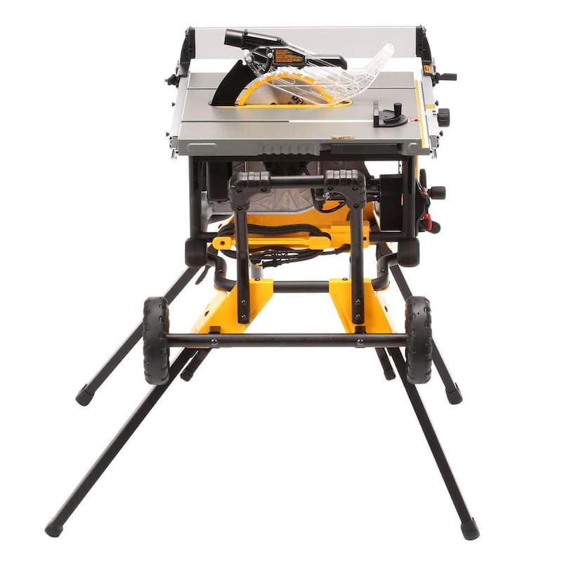 Si traducción de la marca del producto: Sierra de mesa para sitio de trabajo con soporte rodante de 10 pulgadas y cable de 15 amperes DEWALT con taladro/destornillador de 1/2 pulgada de 20V, dos baterías de 1.3Ah y cargador - DWE7491RSW771C2
