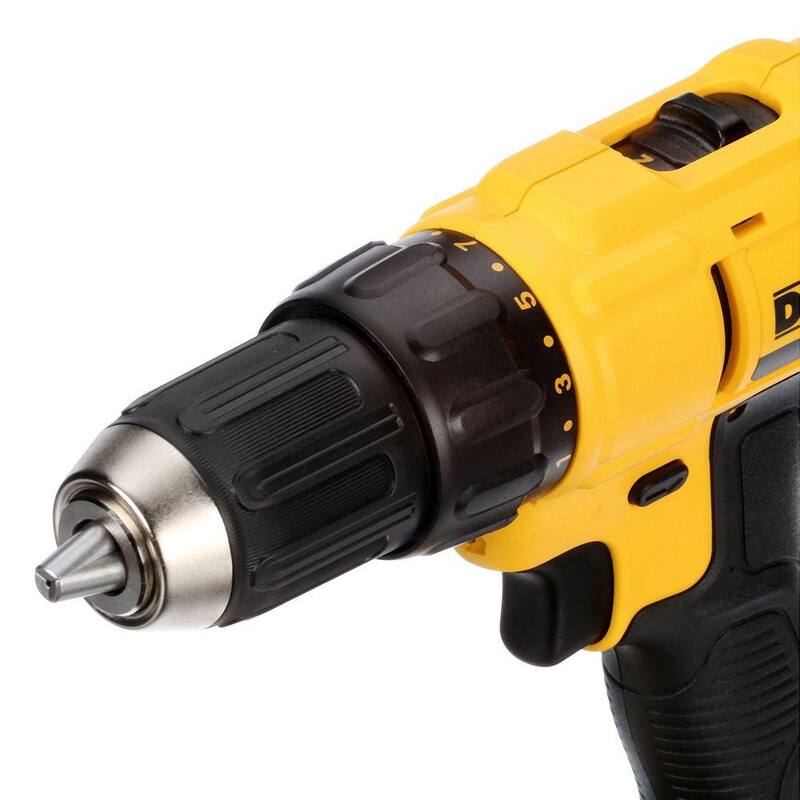 Si traducción de la marca del producto: Sierra de mesa para sitio de trabajo con soporte rodante de 10 pulgadas y cable de 15 amperes DEWALT con taladro/destornillador de 1/2 pulgada de 20V, dos baterías de 1.3Ah y cargador - DWE7491RSW771C2