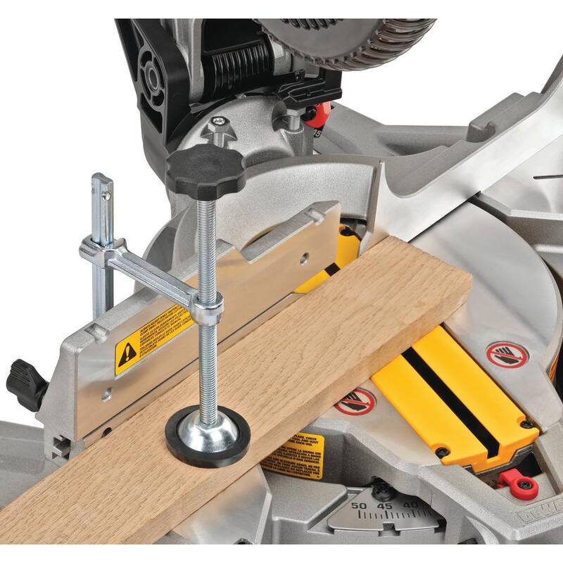 Sierra ingletadora compuesta de bisel sencillo DEWALT de 15 amperios y cable de 10 pulgadas - DWS713