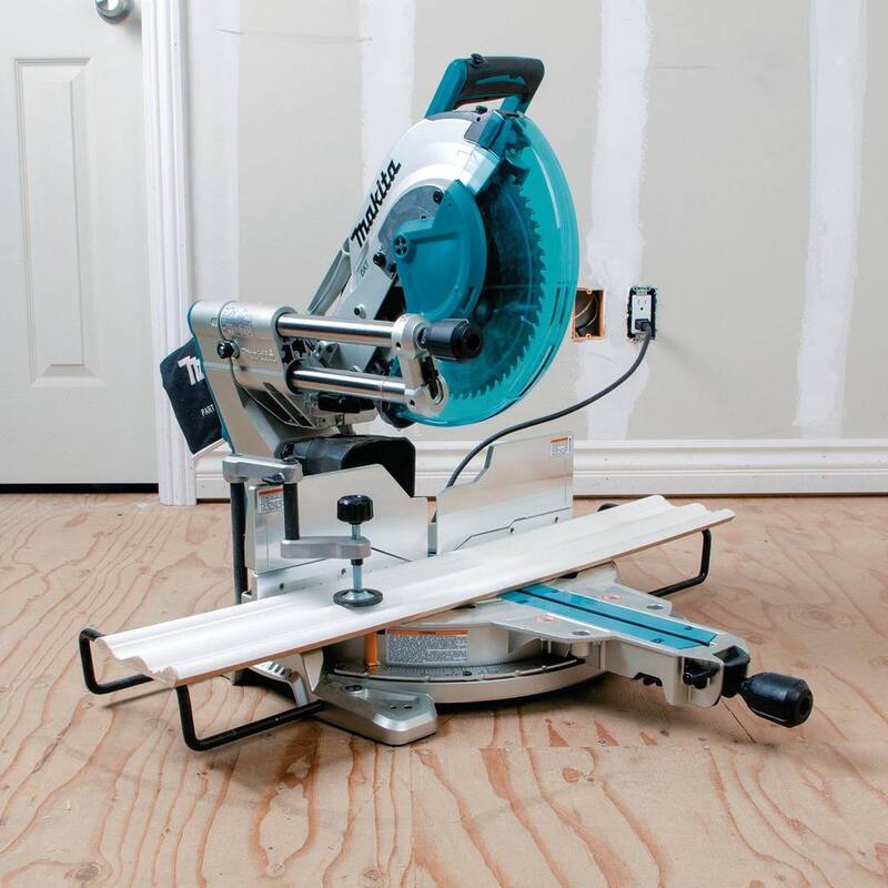 Sierra ingletadora compuesta deslizable de doble bisel de 12 pulgadas y 15 amperios de Makita con láser - LS1219L