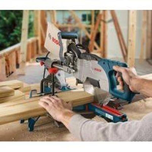 Sierra ingletadora compuesta deslizante portátil de bisel simple Bosch de 12 amperes y 8-1/2 pulgadas con cuchilla de carburo de 48 dientes - CM8S