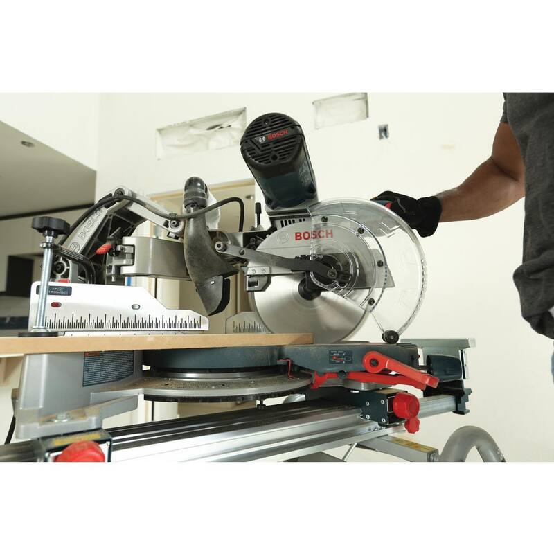 Si marca del producto: Sierra ingleteadora deslizante de bisel doble Bosch de 15 amperes, 10 pulgadas, con hoja de sierra de carburo de 60 dientes y soporte de patas plegable de bonificación - CM10GD+T1B.