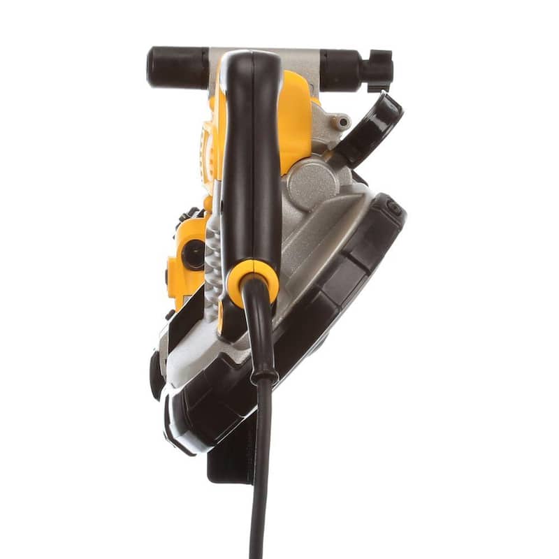 Si no se debe traducir la marca del producto, entonces el título sería:

DEWALT 10 Amp Deep Cut Band Saw Kit - DWM120K

Kit de sierra de banda de corte profundo de 10 amperes DEWALT - DWM120K