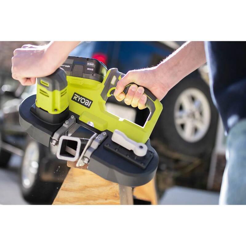 Si producto es: RYOBI ONE+ 18V Sierra de Cinta Compacta Inalámbrica de 2-1/2 pulgadas con batería de alto rendimiento de litio-ion de 4.0 Ah - P590-PBP004