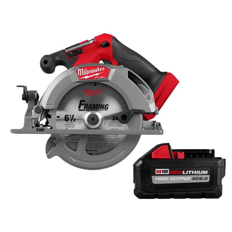 Si no estás seguro sobre la marca, la traducción sería: Sierra circular inalámbrica sin escobillas de iones de litio Milwaukee M18 FUEL 18V de 6-1/2 pulgadas con batería de alta capacidad XC 8.0 Ah - 2833-20-48-11-1880.