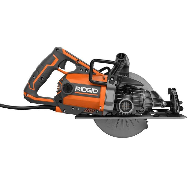Sierra circular de tipo Worm Drive RIDGID THRUCOOL de 15 amperios y 7-1/4 pulgadas - R32104