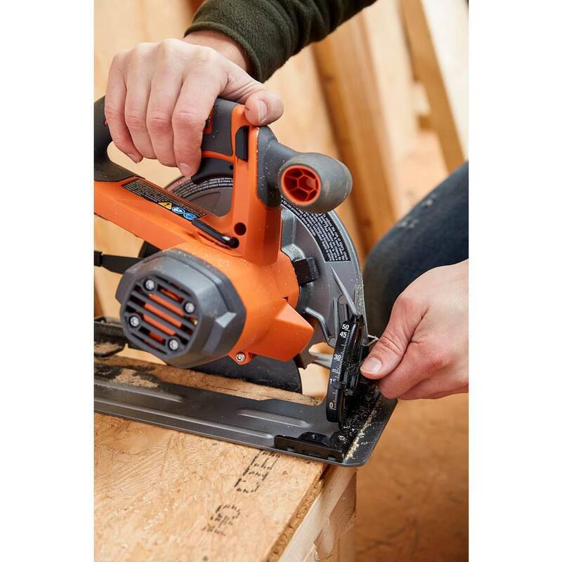 Sierra circular inalámbrica RIDGID de 18V de 6-1/2 pulgadas con paquete de batería de 4.0 Ah y cargador - R8655K