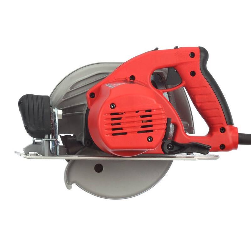 Sierra circular Milwaukee 15 amperes 7-1/4 pulgadas Tilt-Lok con estuche rígido - 6390-21