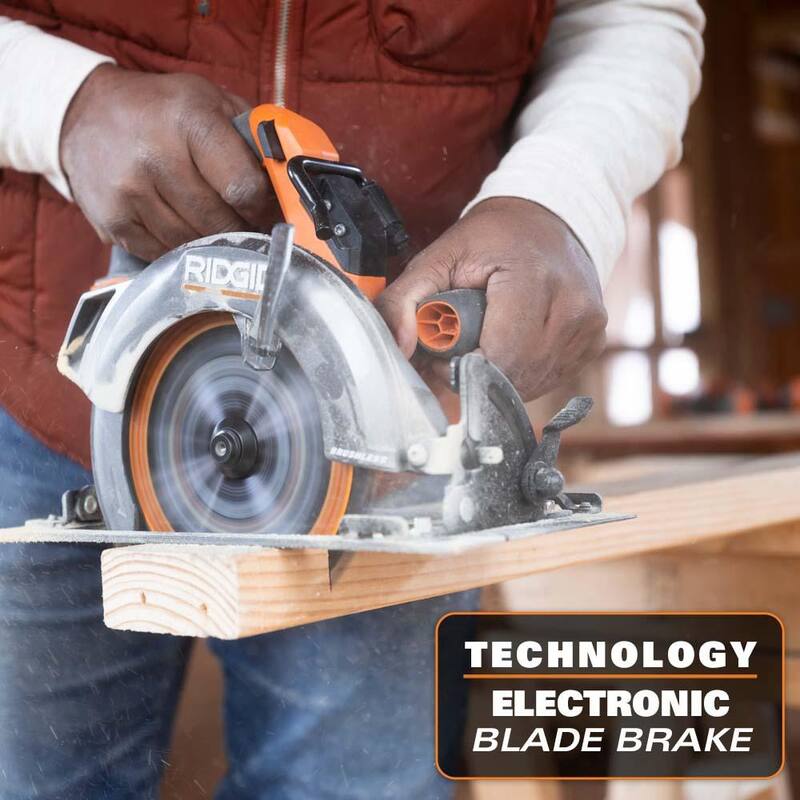 Kit de inicio RIDGID 18V con (2) Baterías de salida máxima de 4.0 Ah y cargador con sierra circular inalámbrica sin escobillas de 18V de 7-1/4 pulgadas - AC8609340SB-R8657B