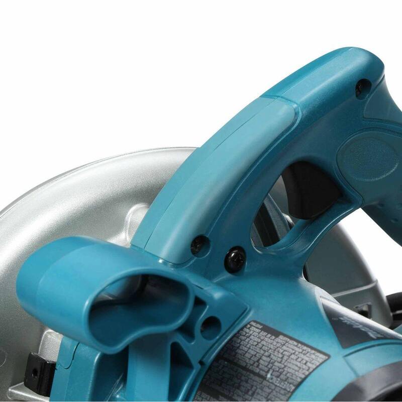 Sierra circular con cable Makita de 15 amperios y 7-1/4 pulgadas con gran capacidad de bisel de 56 grados, puerto de polvo, hoja de 24 dientes y estuche rígido - 5007NK