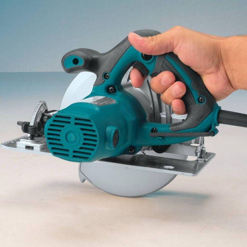 Sierra circular con cable Makita de 10.5 amperios y 7-1/4 pulgadas - HS7600