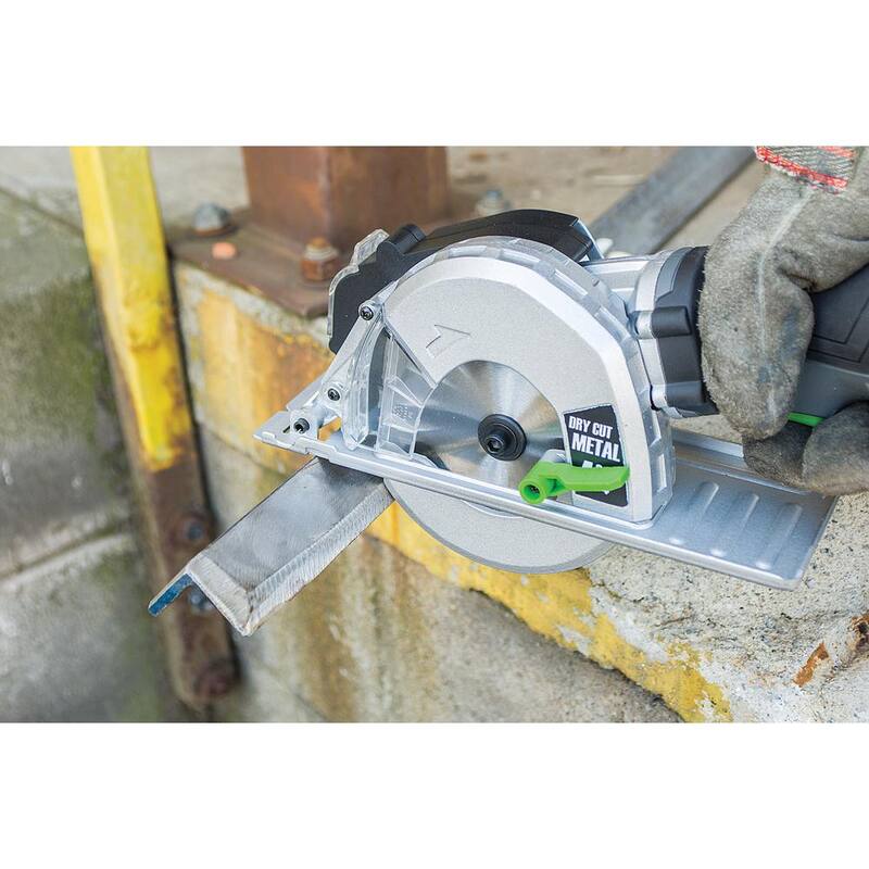 Genesis 5.8 Amp 4-3/4 pulgadas Control de Agarre Sierra Circular Compacta para Corte de Metal con Recolector de Virutas y Hoja de Corte de Metal - GMCS547C