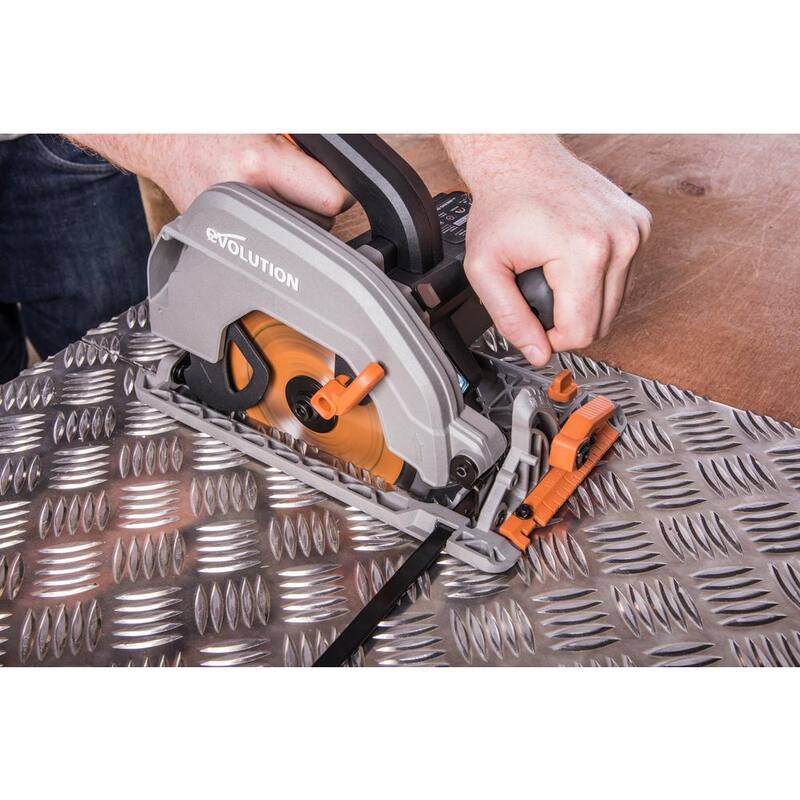 Herramienta eléctrica Evolution Power Tools de 15 amperes, sierra circular de 7-1/4 pulgadas con luz LED, freno eléctrico, cable de alimentación de goma de 13 pies y hoja multiusos - R185CCS