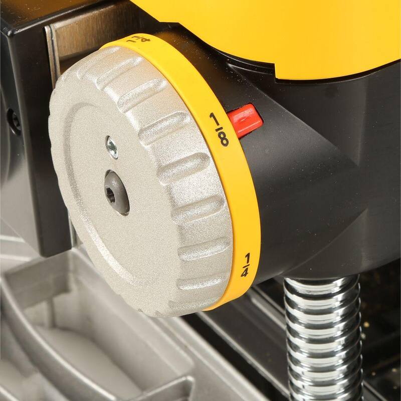 DEWALT 15 amperios con cable 13 pulgadas cepilladora de banco de trabajo de alta resistencia de 2 velocidades con (3) cuchillas, mesa de entrada y mesa de salida - DW735X