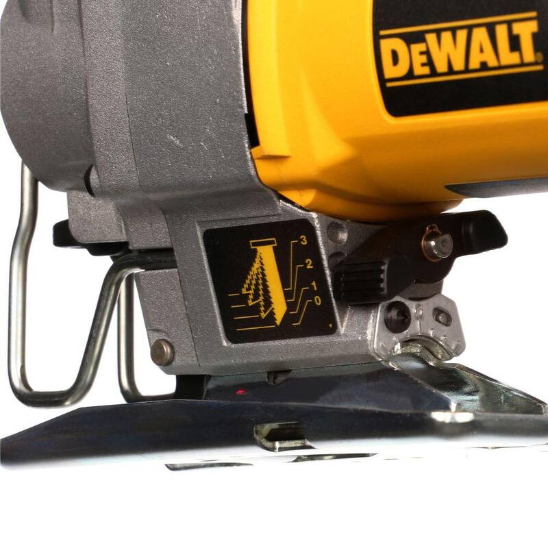 Sierra de calar con cable DEWALT de 5.5 amperes y velocidad variable con estuche - DW317K
