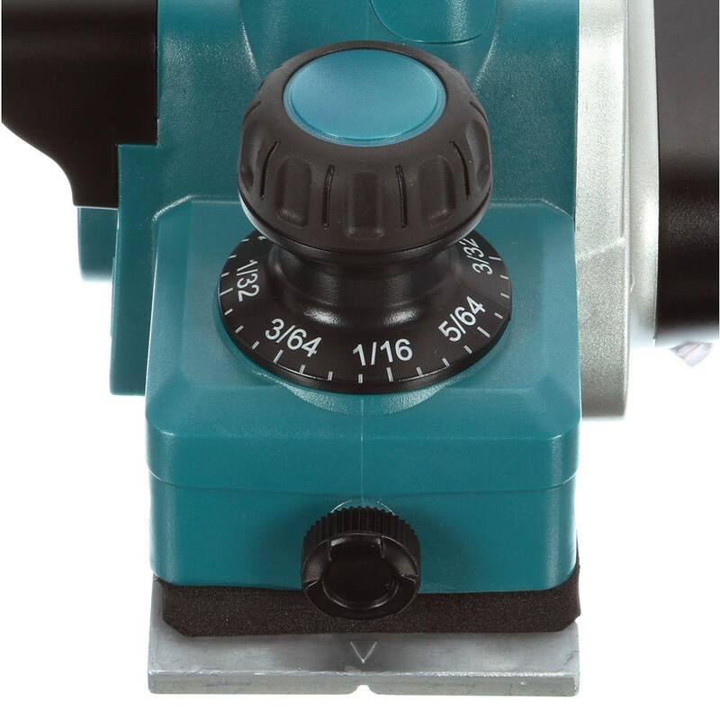 Juego de cepillo eléctrico de mano con cable Makita de 6.5 amperes y 3-1/4 pulgadas con juego de cuchillas y estuche rígido - KP0800K